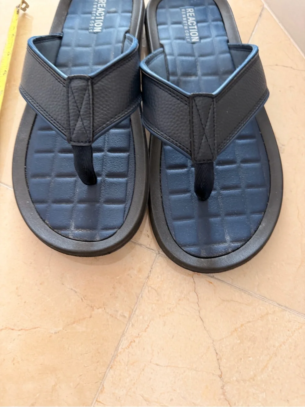 Reaction Kenneth Cole Navy Quilted Flip-Flop Sandals